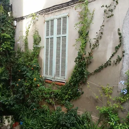 Lägenhet Vieille Antibes- Marche' Provencal