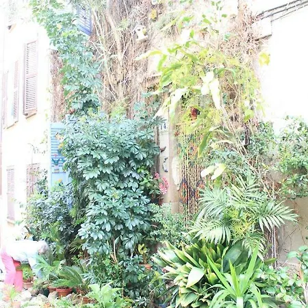 Lägenhet Vieille Antibes- Marche' Provencal *