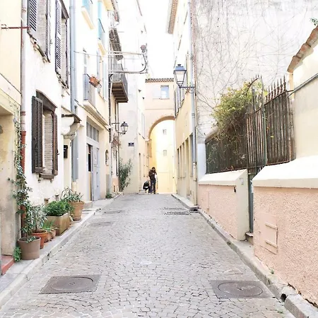 Vieille Antibes- Marche' Provencal Lägenhet *